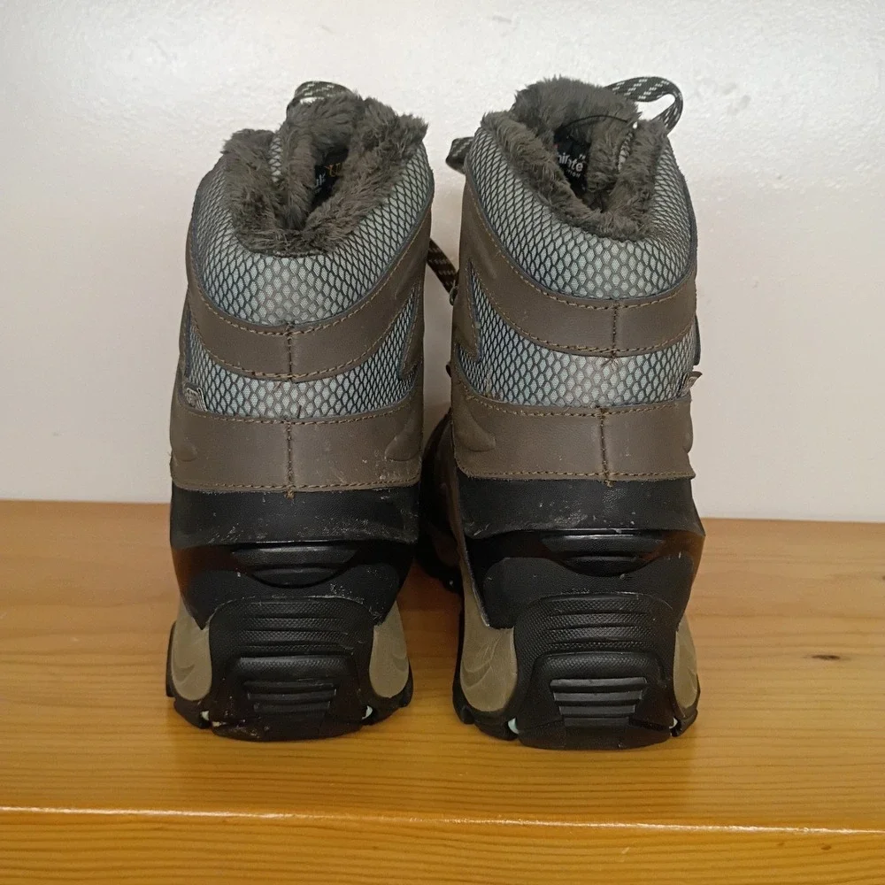 Merrell Polarand 8 Waterproof‎ 400gr Hiking Boots Shoes Women's 7 Faux Fur